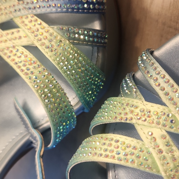 NWOT NINE WEST Rhinestone Platform Sandal Heels - Picture 5 of 5